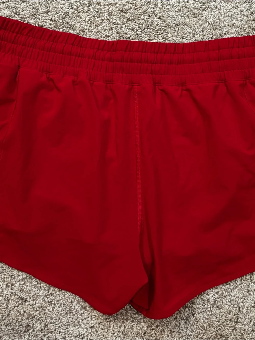 EUC! LULULEMON Hotty Hot low rise lined shorts. Size 10.